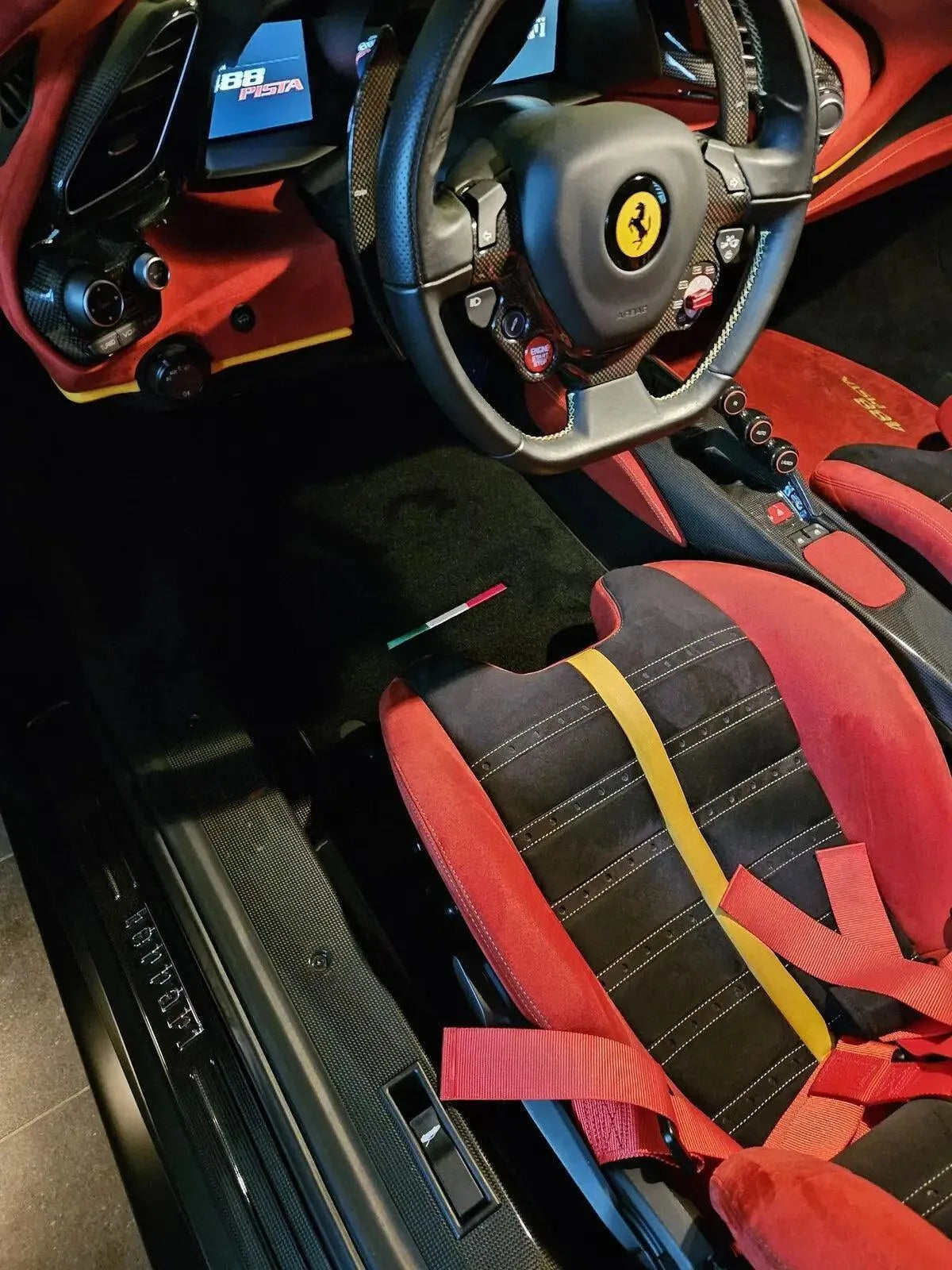 Floor Mats For Ferrari 488 Spider (2016-2022) AutoWin Brand IT Edition