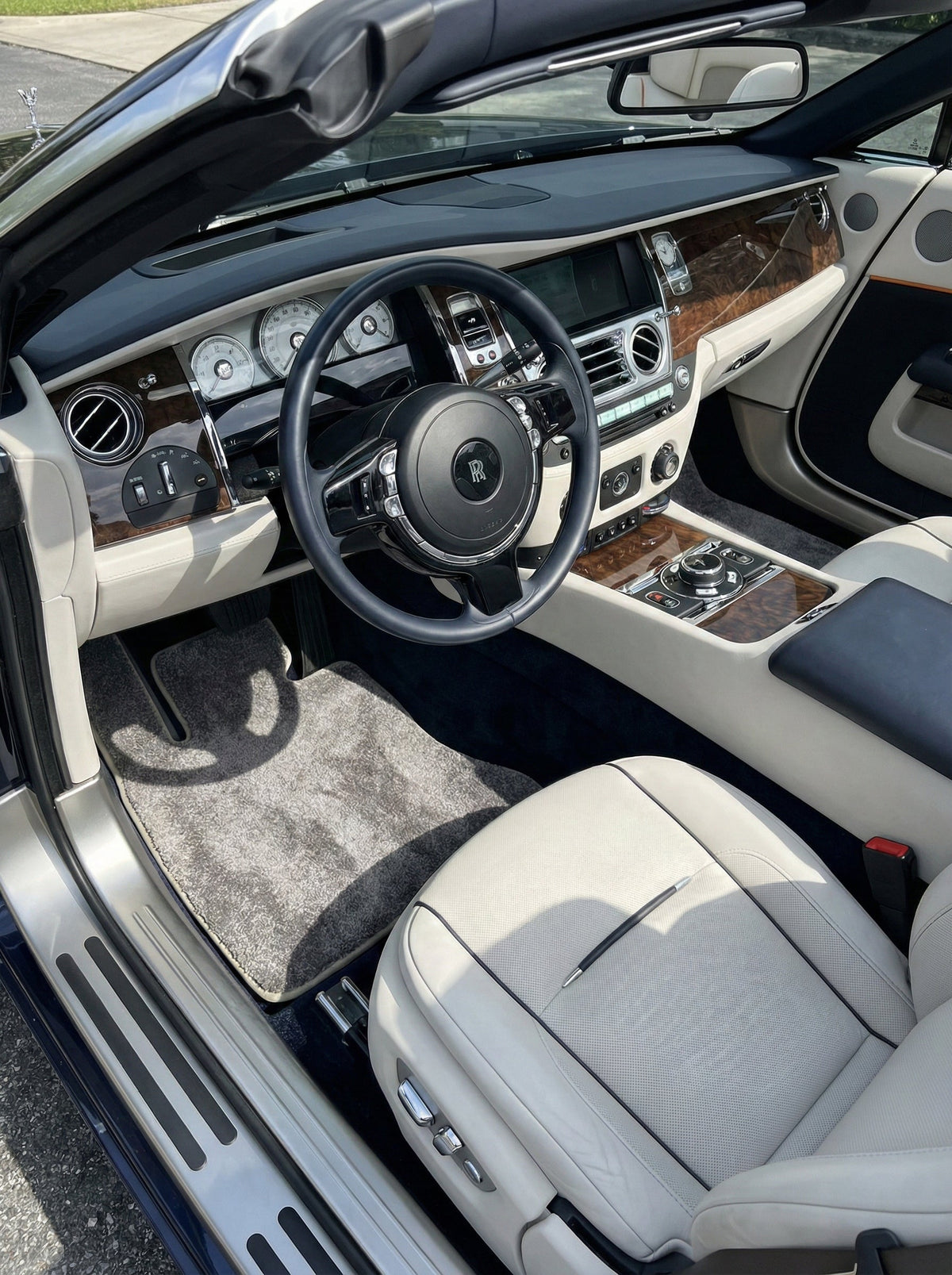 Floor Mats For Rolls Royce Dawn Rr6 2016-2023 Rovbut Beige