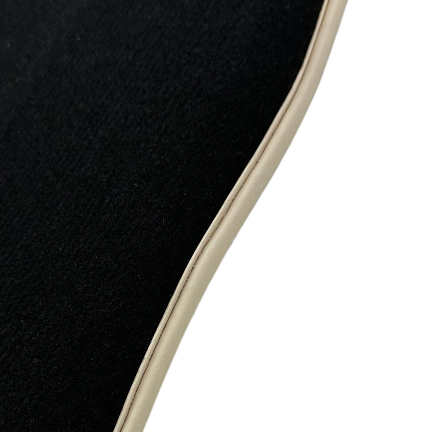 Floor Mats for Toyota Land Cruiser 100 (1998-2007) | Beige Trim - AutoWin