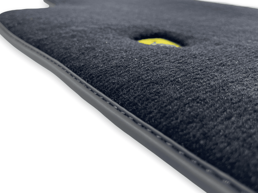 Floor Mats For Volvo V40 (2018-2024) - AutoWin