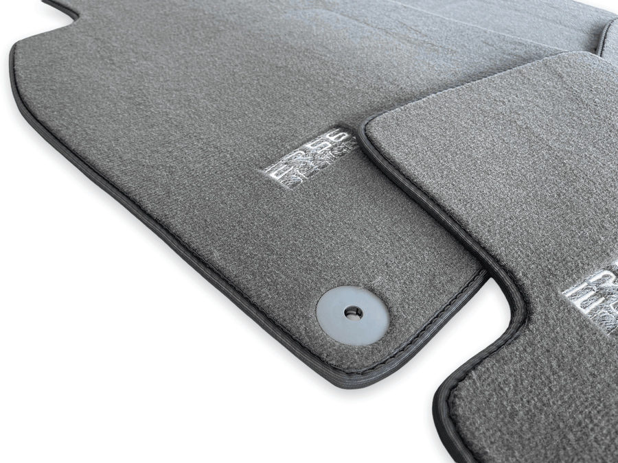 Gray Floor Mats for Porsche Macan (2014-2023) | ER56 Design - AutoWin