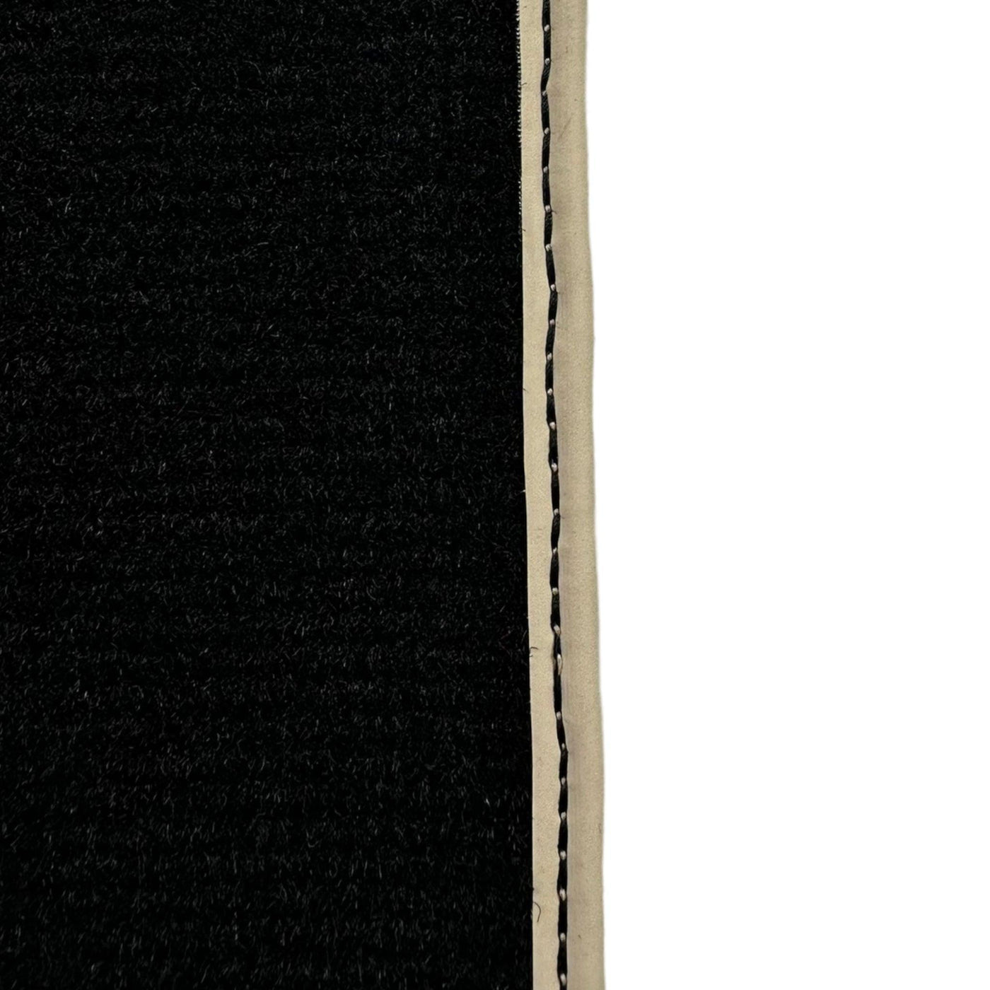 Black Floor Mats For Toyota RAV4 (2000-2003) - AutoWin