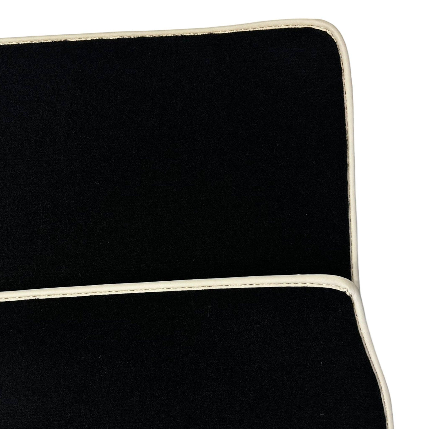 Black Floor Mats for Porsche 911 - 997 (2004-2012) - AutoWin