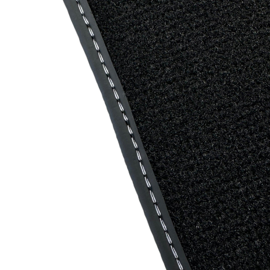 Black Floor Mats for Alfa Romeo 159 4-door Sedan (2006-2011) - AutoWin