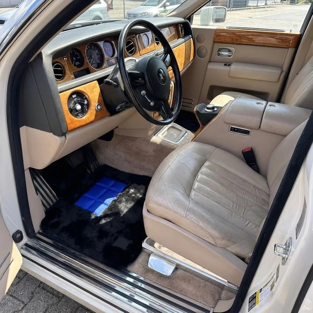 Interior look of floor mats for Rolls Royce Phantom Sedan (2003-2016) Various Leather Colors