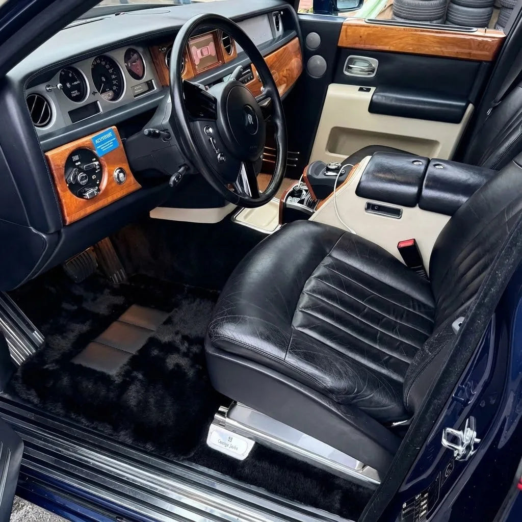 Interior look of floor mats for Rolls-Royce Phantom VIII (2017-2024)