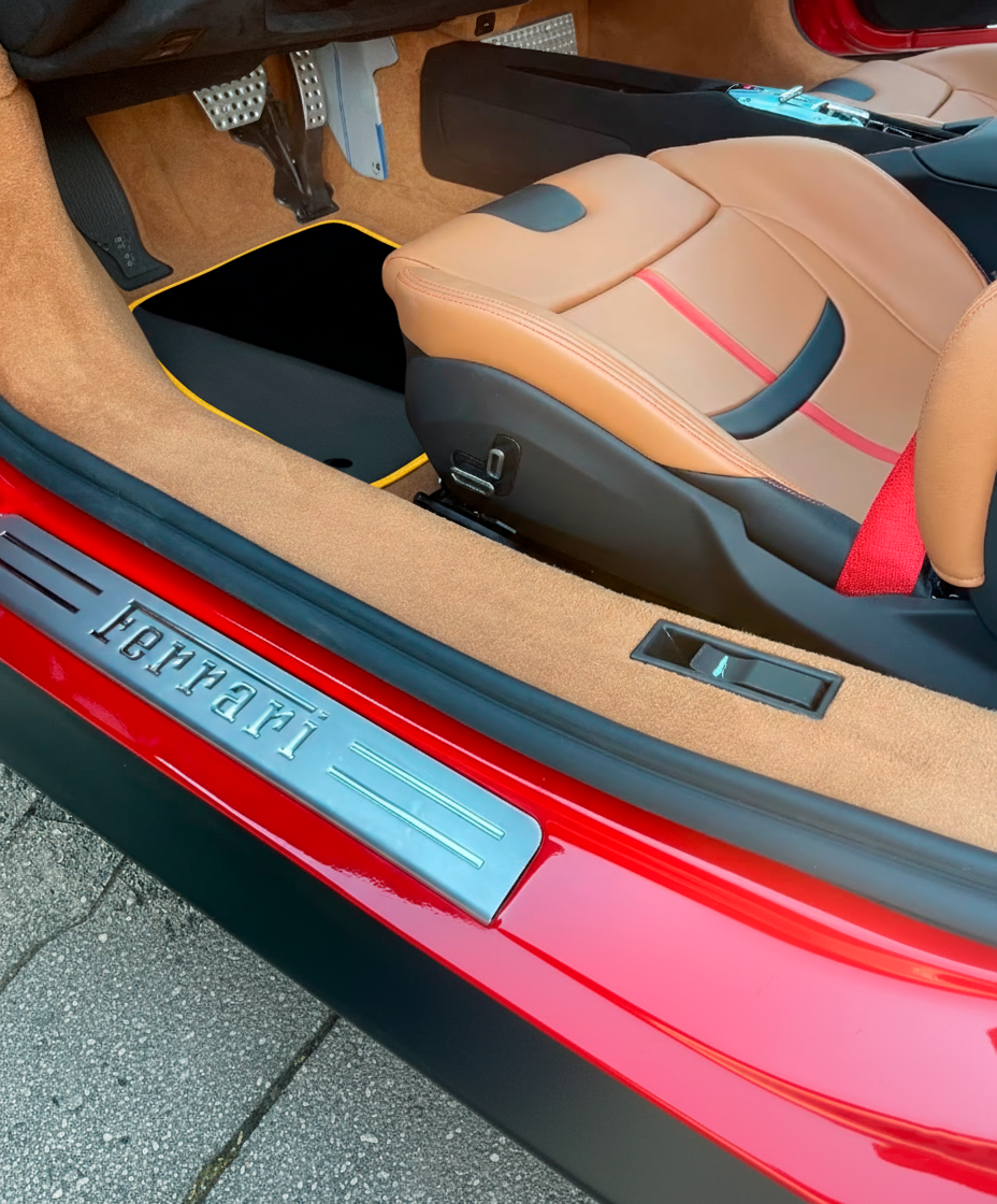 Black Floor Mats for Ferrari SF90 Stradale (2019-2024) with Leather and Yellow Trim