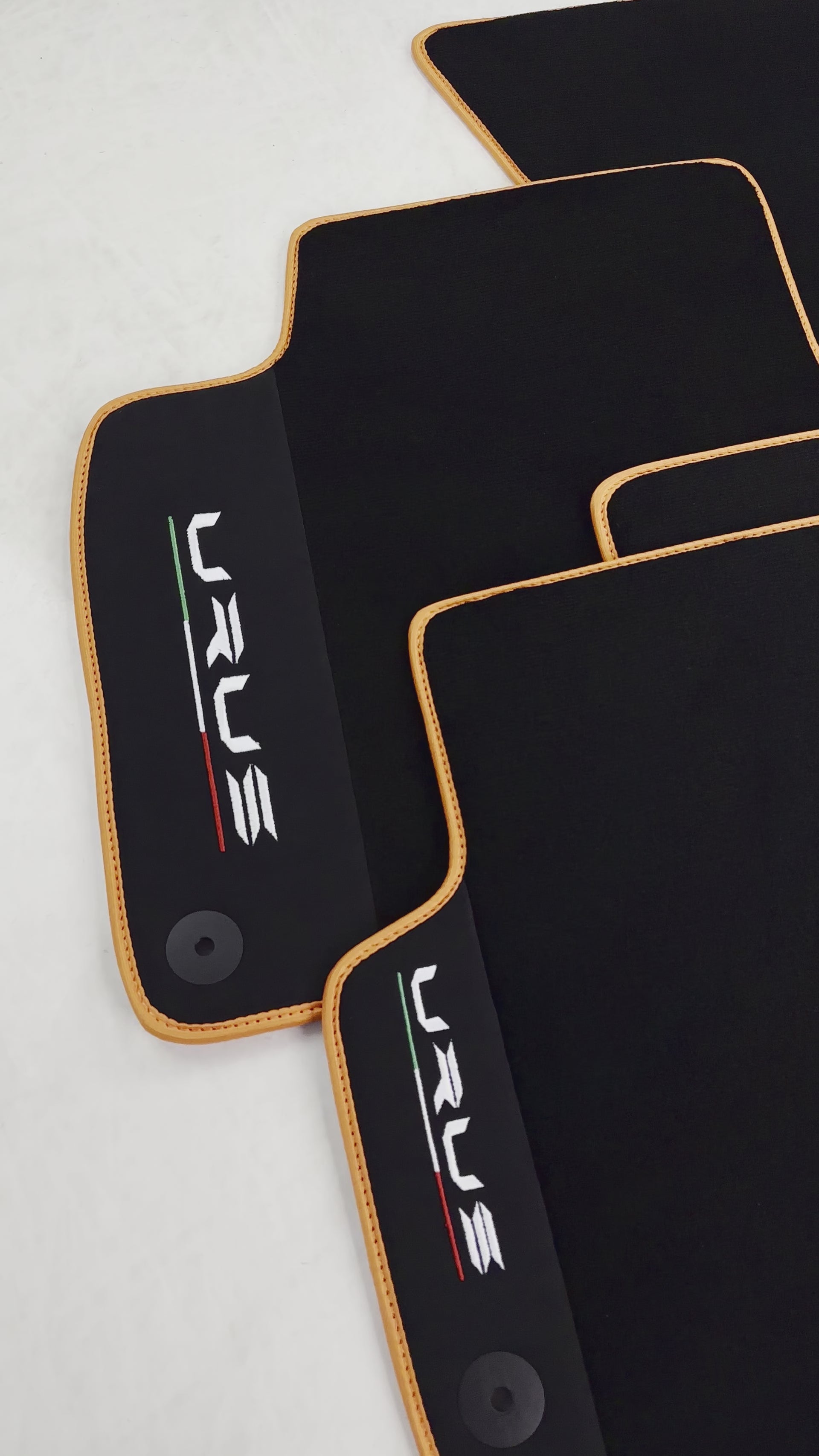 ランボルギーニ ウルス用ブラック フロアマット アルカンターラ レザー - AutoWin.EU