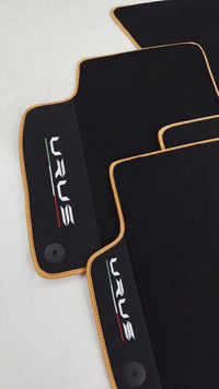 ランボルギーニ ウルス用ブラック フロアマット アルカンターラ レザー