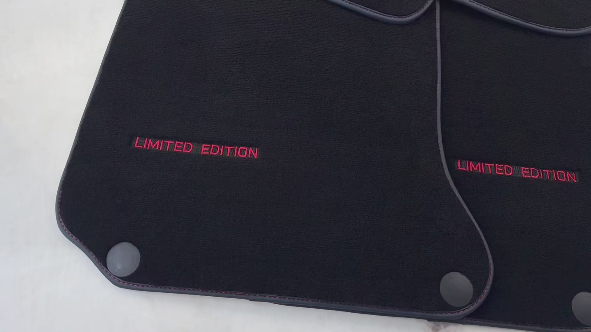 メルセデスベンツ GLS クラス X167 マイバッハ (2020-2023) 用ブラックフロアマット |限定版 - AutoWin