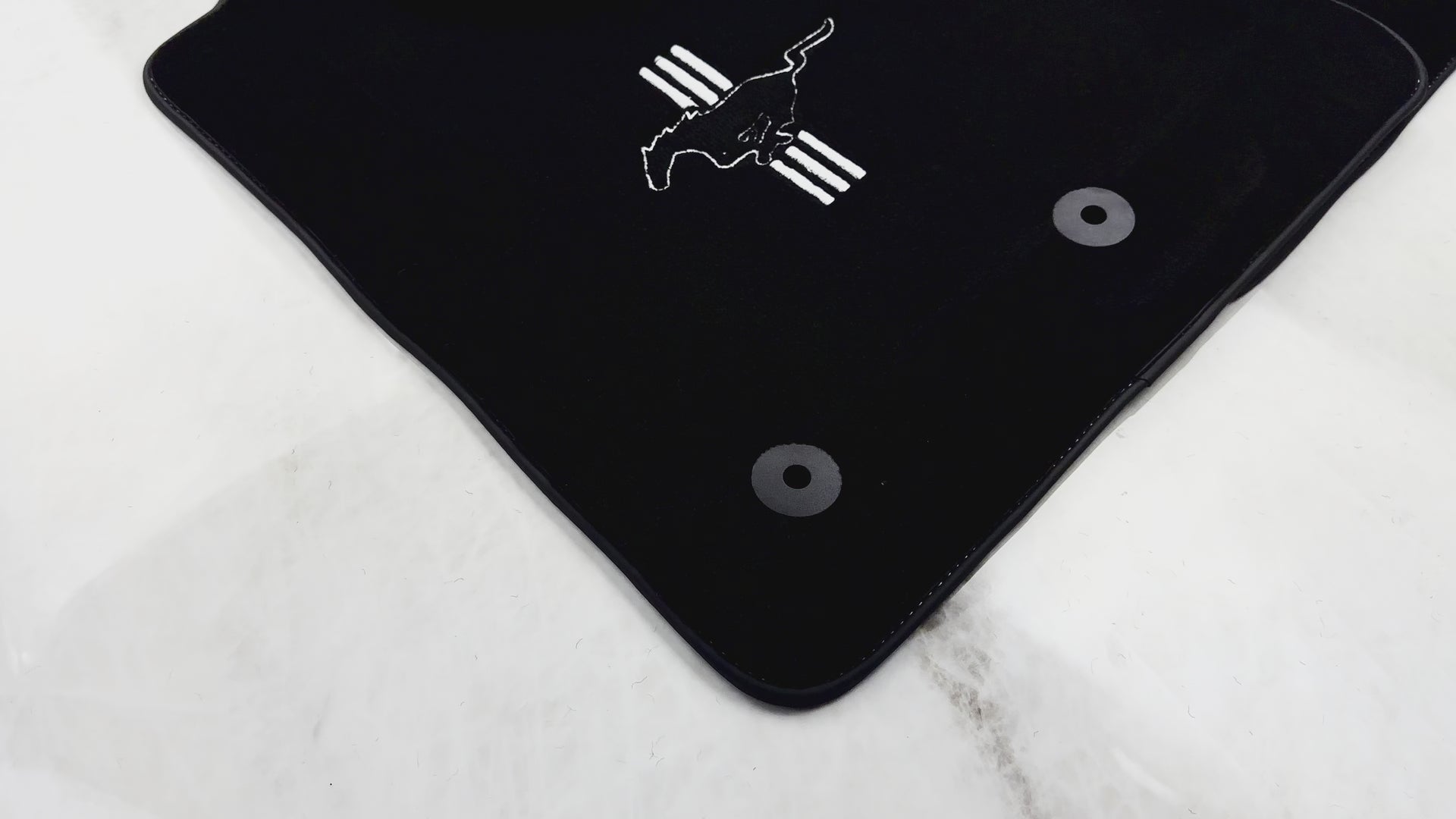 フォード GT350 シェルビー (2015-2021) 用ブラックフロアマット - AutoWin.EU