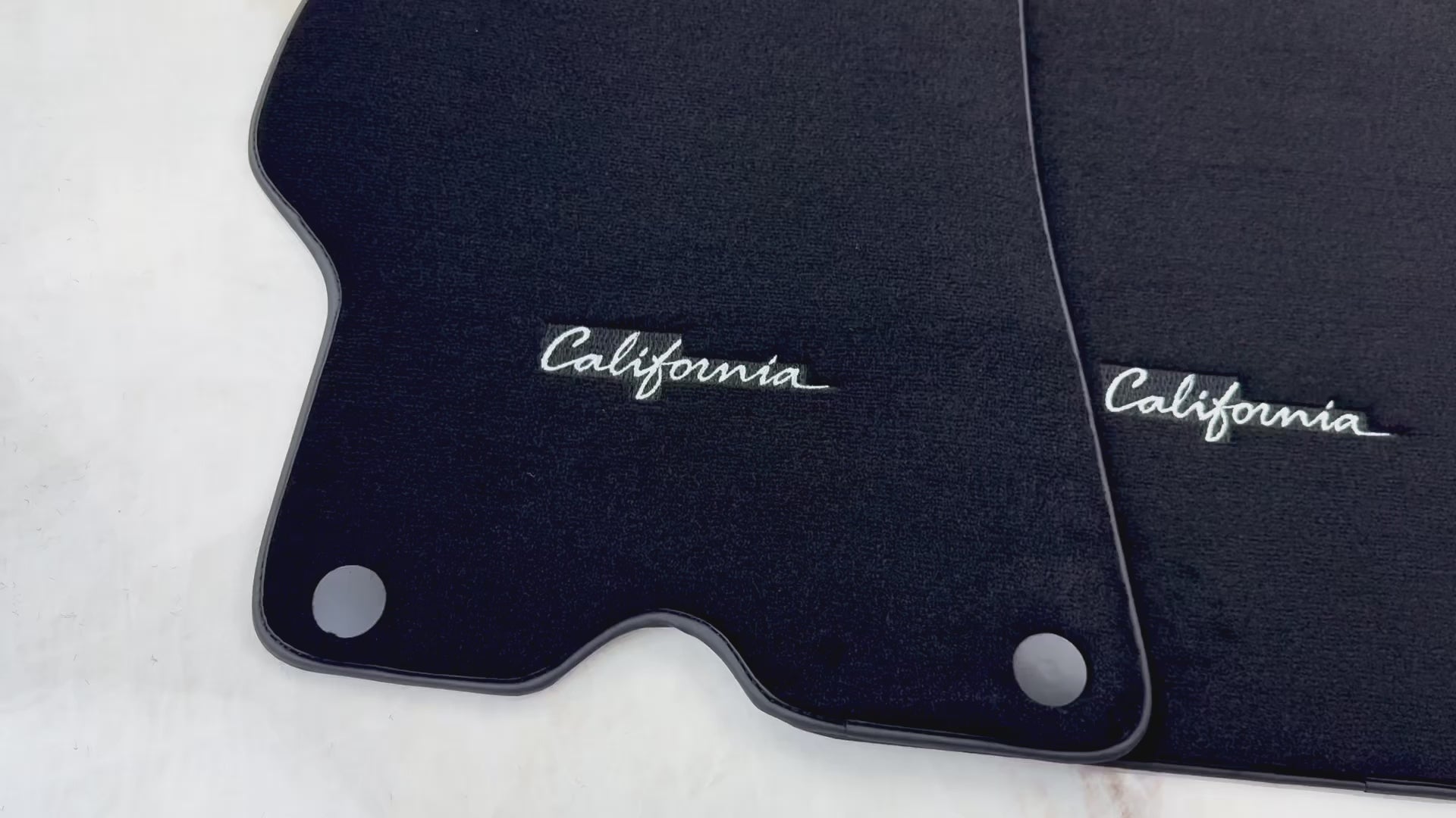 Fußmatten für Ferrari California (2008-2014) mit schwarzem Rand - AutoWin