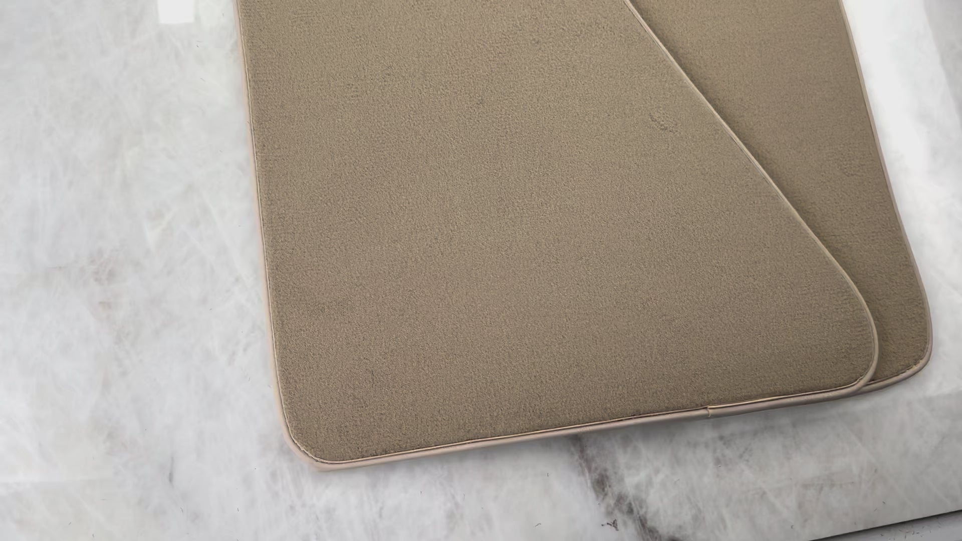 シボレー コルベット C4 (1984-1996) 用ベージュ フロアマット - AutoWin