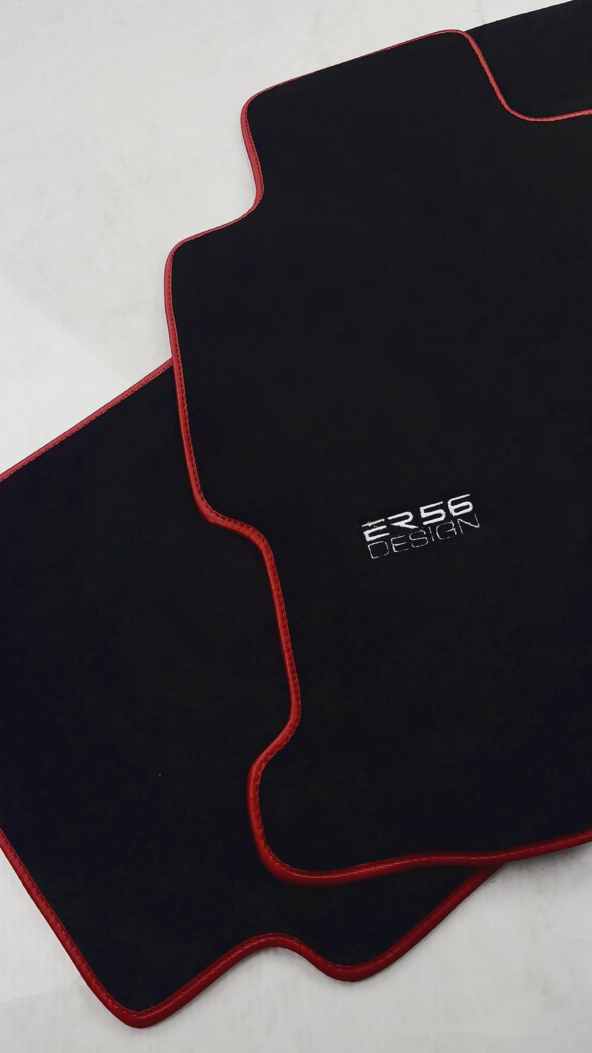 ホンダ シビック VII (2001-2005) ER56 デザイン用ブラック フロアマット レッドトリム付き - ER56 Design