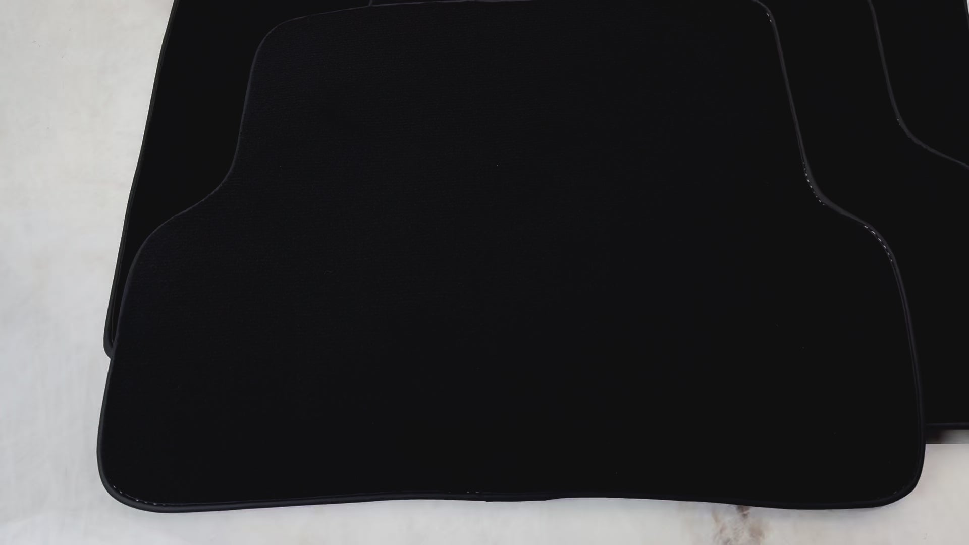 Black Floor Mats for Mercedes-Benz R107/C107 Coupe (1971-1989) - AutoWin