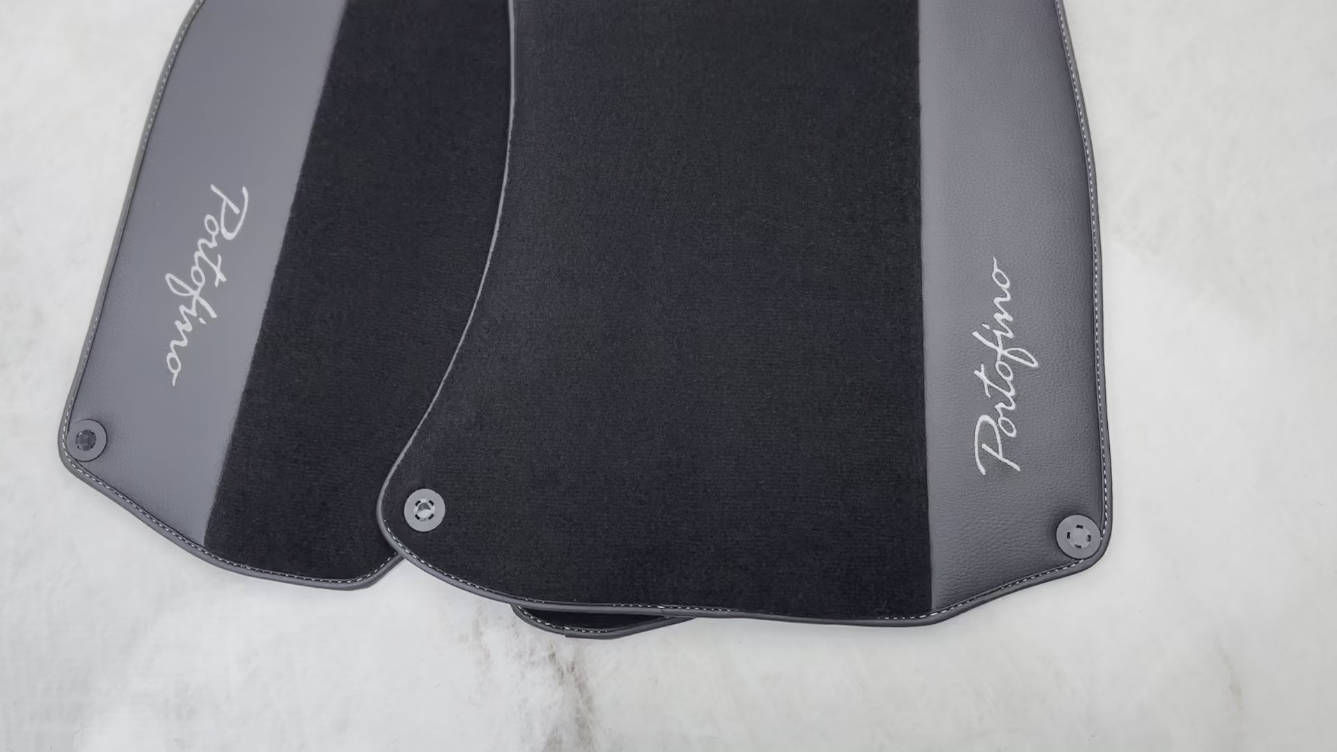 Schwarze Fußmatten für Ferrari Portofino (2018–2023) mit Leder - AutoWin