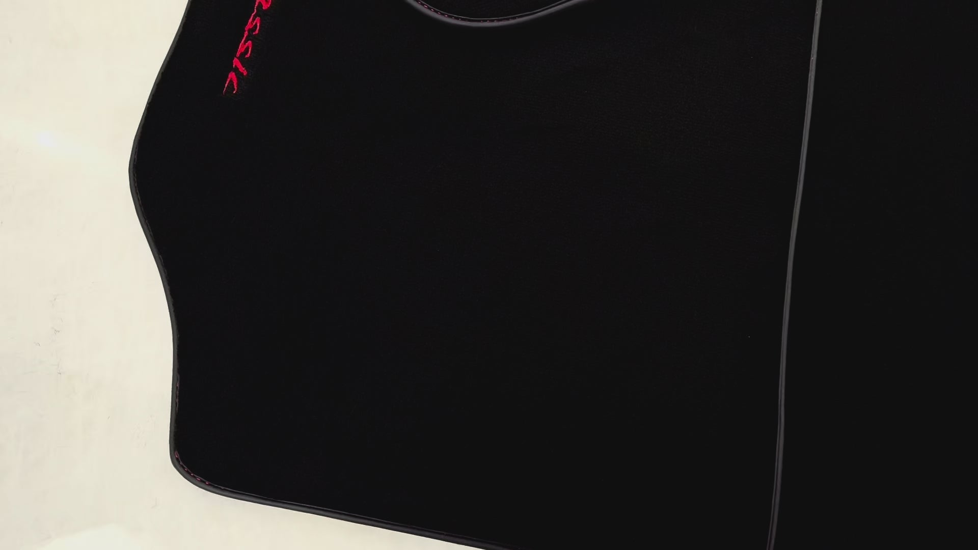 ポルシェ クラシック 911 1963-1989 用 ブラック フロアマット | レッドエディション - AutoWin