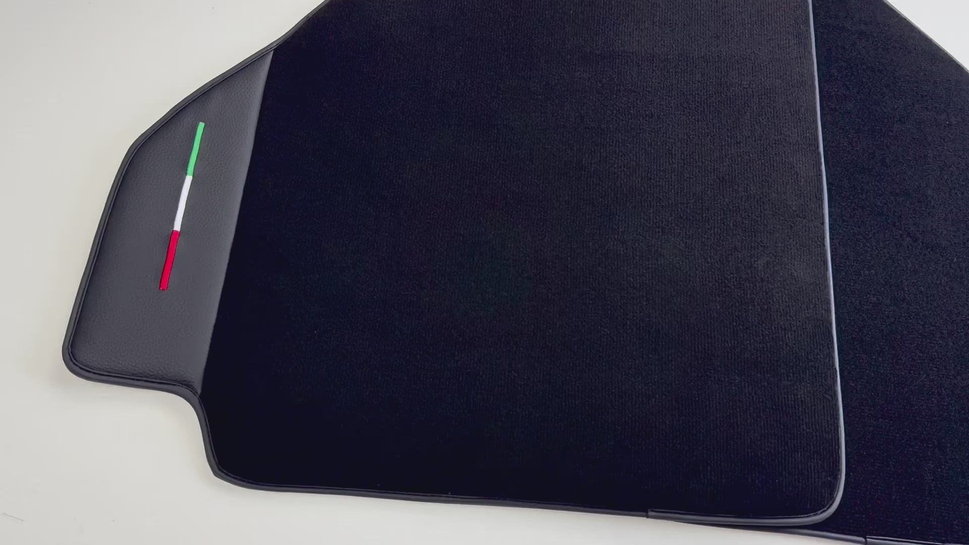 フェラーリ 348 TS (1989-1995) 用 ブラック フロアマット レザー付き | イタリア版 - AutoWin.EU