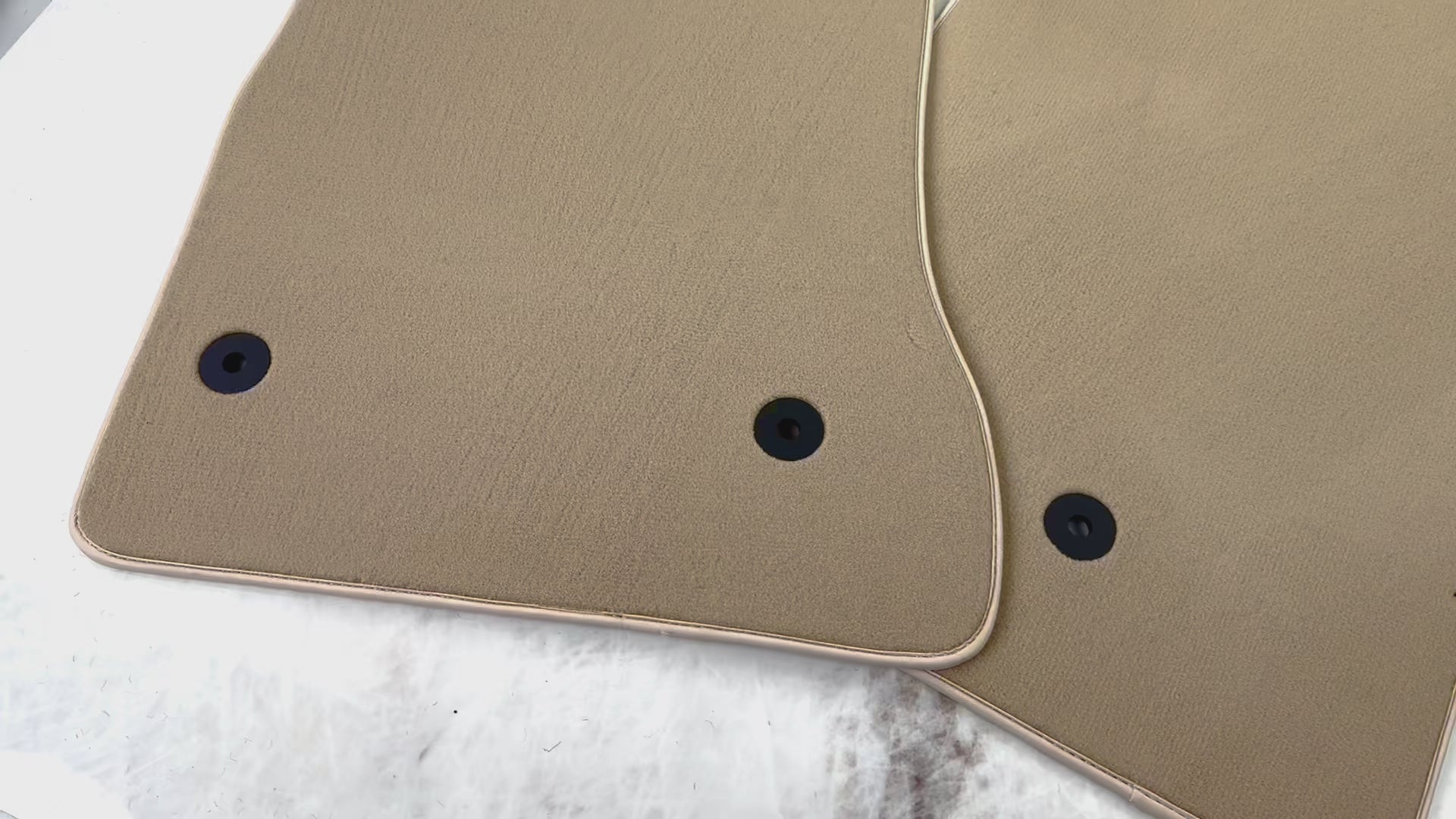 Beige Floor Mats for Chevrolet Corvette C6 (2005-2013) with Beige Trim - AutoWin