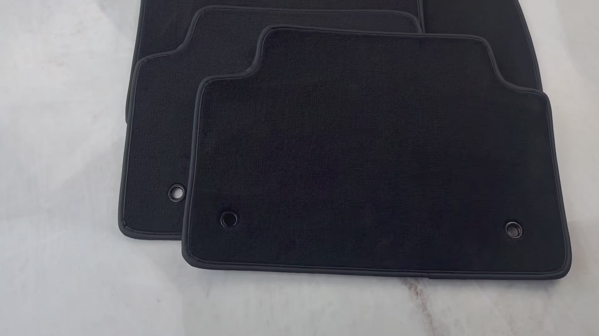 Black Floor Mats for Range Rover Sport (2018-2024) - AutoWin