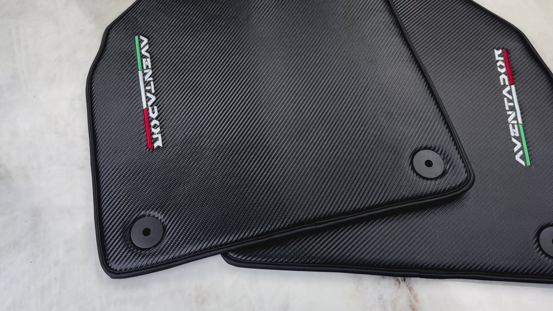 Kohlefaser-Fußmatten für Lamborghini Aventador - AutoWin.EU