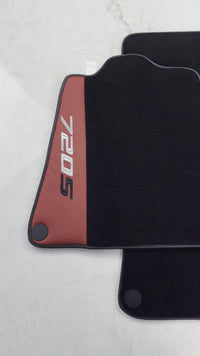 マクラーレン 720S (2017-2021) 用ブラック フロアマット レッドレザー