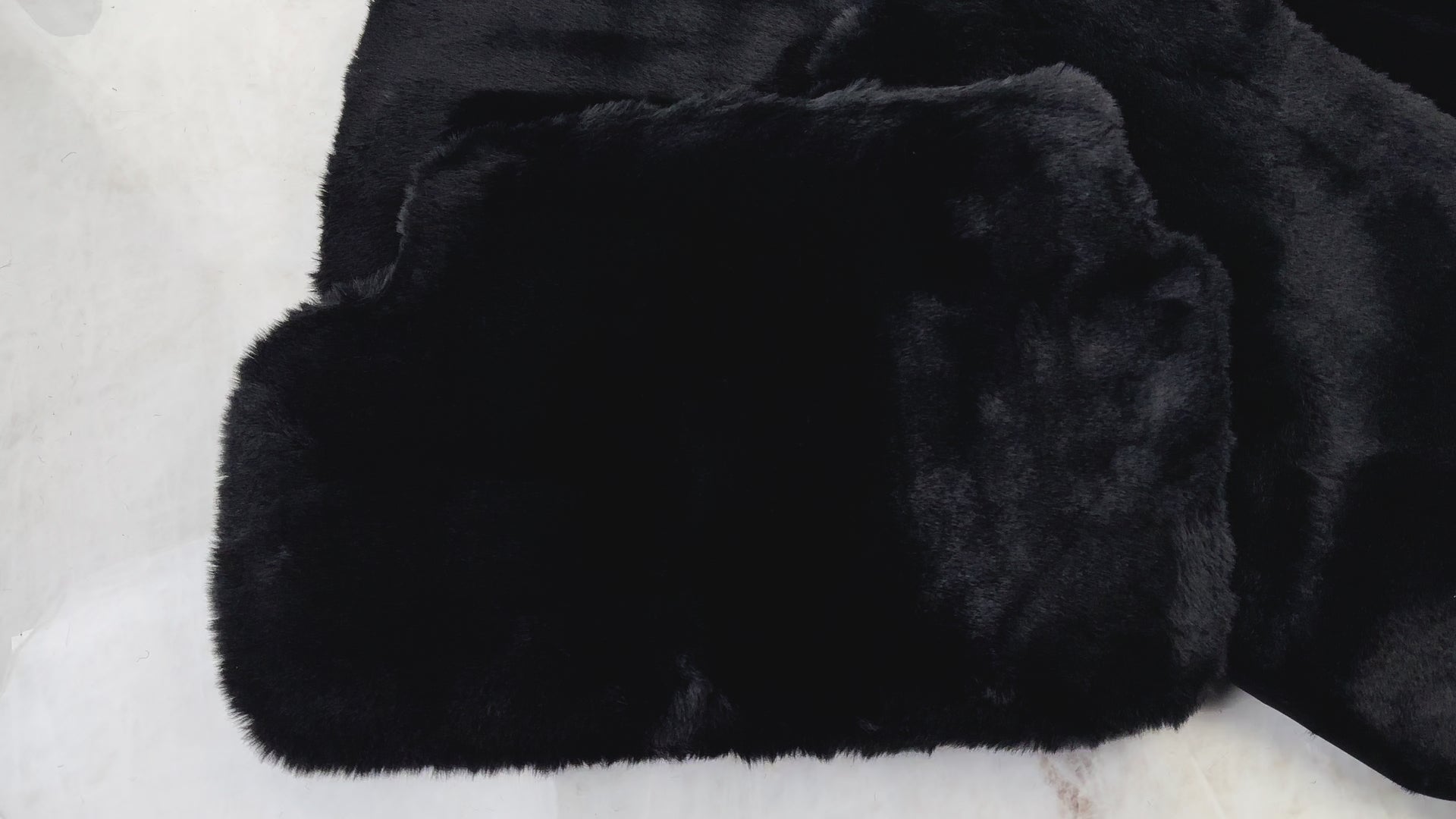 Schwarze Schaffell-Fußmatten für BMW G30 Limousine (2016–2023) | ER56-Design - ER56 Design