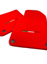 Rote Autofußmatten für Ferrari 612 Scaglietti 2005-2011 Italienische Edition - AutoWin