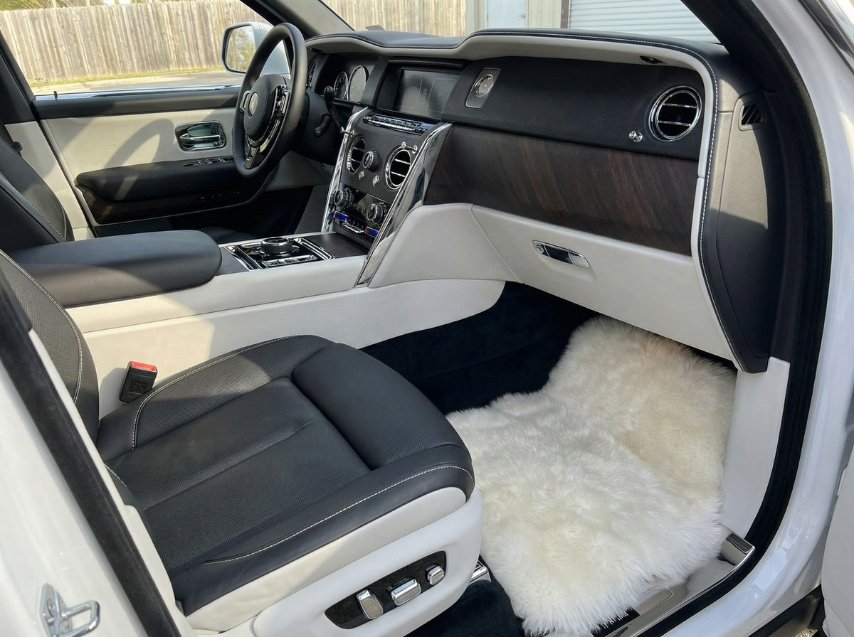White Sheepskin Floor Mats For Rolls Royce Cullinan Rr31 2018-2025 Er56 Design Brand