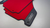 Rote Fußmatten für Ferrari 360 Modena 1999–2005 mit Carbonfaser-Leder