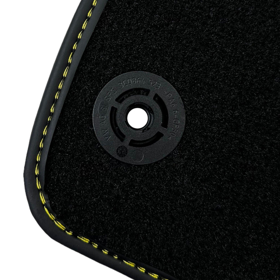 Black Floor Mats for Audi A6 - C5 Avant (1997-2002) | Fighter Jet Edition - AutoWin